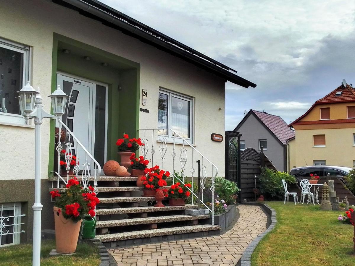 Haus Heidrun Apartment Dolgesheim ภายนอก รูปภาพ