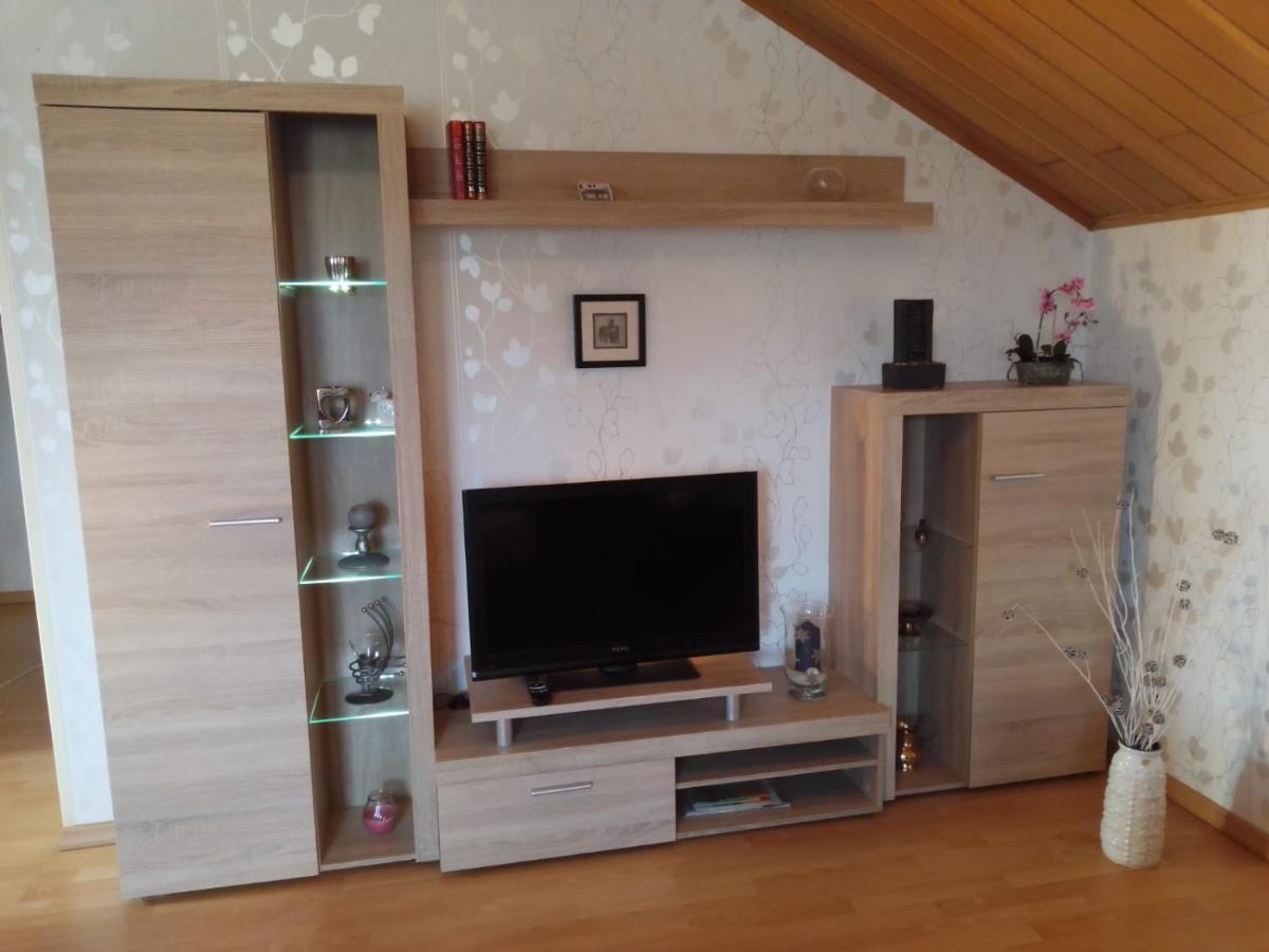 Haus Heidrun Apartment Dolgesheim ภายนอก รูปภาพ